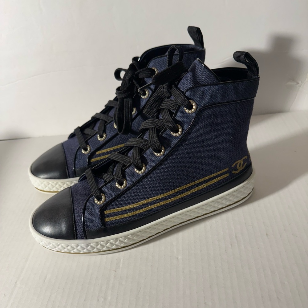Chanel 19C Blue Denim Black Gold CC Lace Up High Top Trainer Sneaker Sz 40.5
